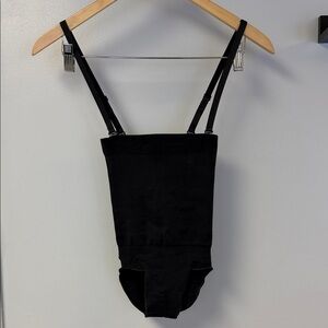 NWOT SKIMS High Waisted BBL Shapewear